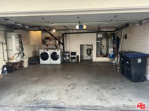 350 N Clybourn Avenue 36, Toluca Lake CA 91505