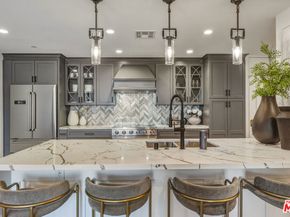 121 S Hope Street 334, Los Angeles CA 90012