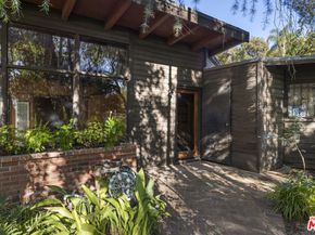 2716 Nichols Canyon Road, Los Angeles CA 90046