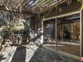 2716 Nichols Canyon Road, Los Angeles CA 90046