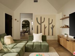 1720 Washington Way, Venice CA 90291