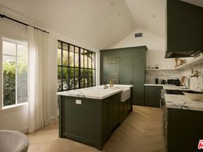 1720 Washington Way, Venice CA 90291