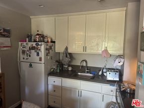 5585 E Pacific Coast Highway 260, Long Beach CA 90804