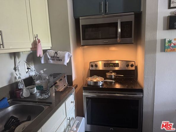 5585 E Pacific Coast Highway 260, Long Beach CA 90804