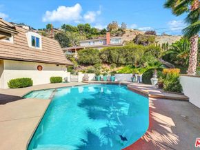 441 Audraine Drive, Glendale CA 91202