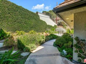 441 Audraine Drive, Glendale CA 91202