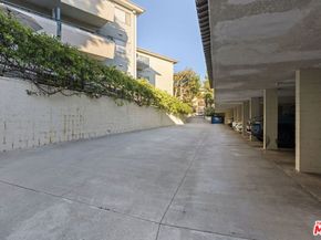 5951 Canterbury Drive 20, Culver City CA 90230