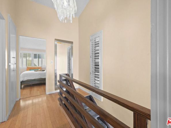5951 Canterbury Drive 20, Culver City CA 90230