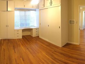 2912 W Riverside Drive, Burbank CA 91505