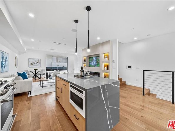 7309 N Eaton Place, Los Angeles CA 90046