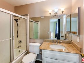 11940 Weddington Street 17, Valley Village CA 91607