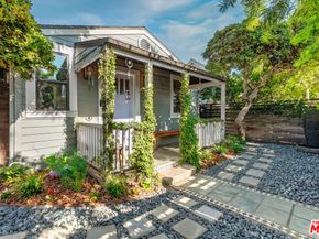 1014 Oakwood Avenue, Venice CA 90291