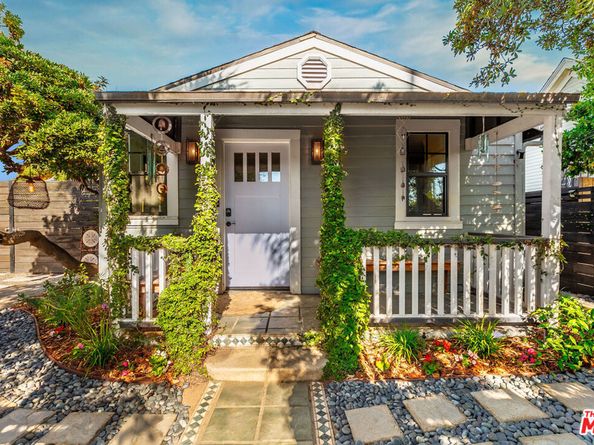 1014 Oakwood Avenue, Venice CA 90291