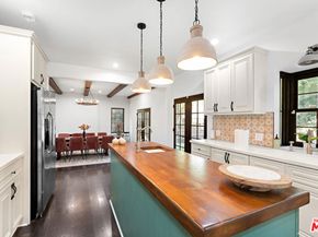 1110 N Beverly Glen Boulevard, Los Angeles CA 90077