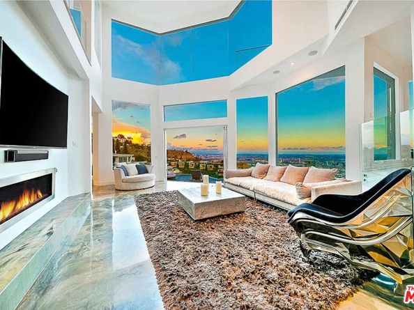 2183 Sunset Plaza Drive, Los Angeles CA 90069