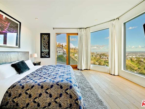 2183 Sunset Plaza Drive, Los Angeles CA 90069