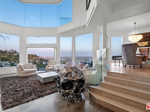 2183 Sunset Plaza Drive, Los Angeles CA 90069