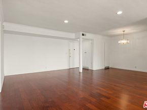 289 S Barrington Avenue A307, Los Angeles CA 90049
