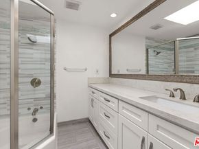 289 S Barrington Avenue A307, Los Angeles CA 90049
