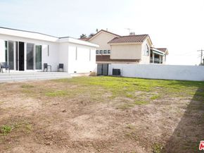 5611 S Sherbourne Drive, Los Angeles CA 90056