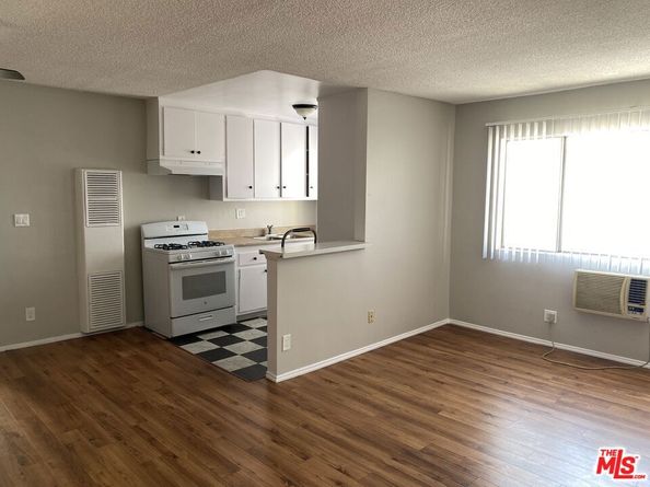 1165 N Normandie Avenue, Los Angeles CA 90029