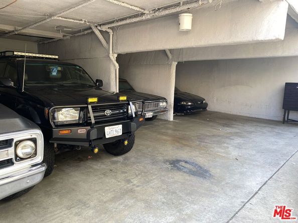 1165 N Normandie Avenue, Los Angeles CA 90029