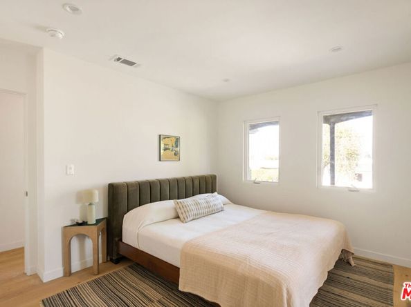 4257 Angeles Vista Boulevard, Los Angeles CA 90008
