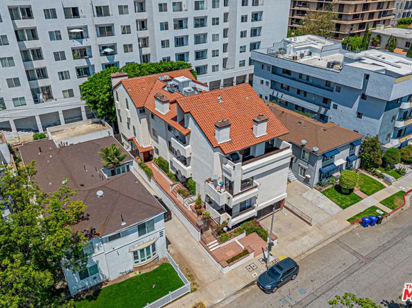 10611 Ashton Avenue 1, Los Angeles CA 90024