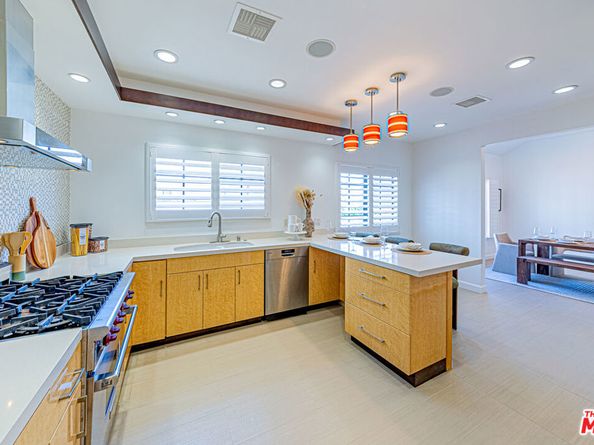 10611 Ashton Avenue 1, Los Angeles CA 90024
