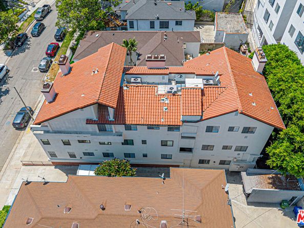 10611 Ashton Avenue 1, Los Angeles CA 90024
