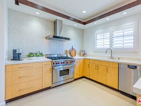 10611 Ashton Avenue 1, Los Angeles CA 90024