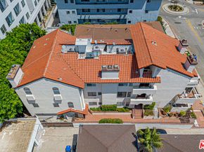 10611 Ashton Avenue 1, Los Angeles CA 90024