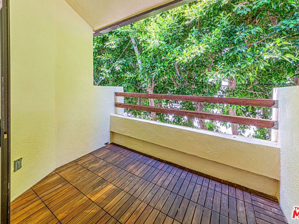 10611 Ashton Avenue 1, Los Angeles CA 90024
