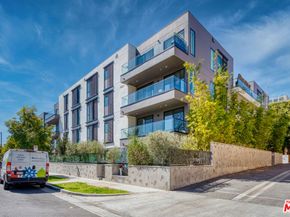 411 S Hamel Road 306, Los Angeles CA 90048