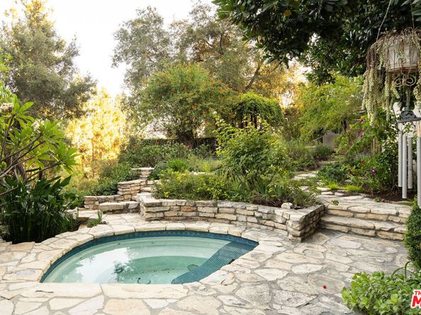 333 N San Rafael Avenue, Pasadena CA 91105