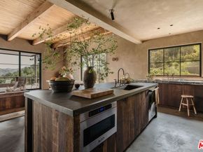 225 Powderhorn Ranch Road, Topanga CA 90290