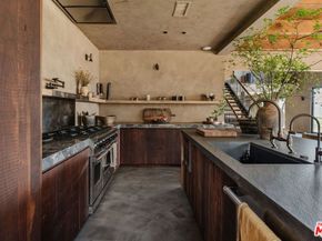 225 Powderhorn Ranch Road, Topanga CA 90290