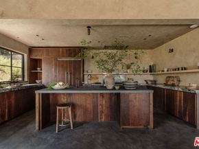 225 Powderhorn Ranch Road, Topanga CA 90290