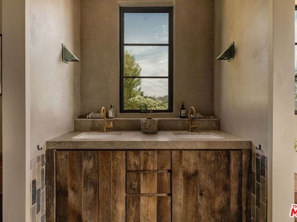 225 Powderhorn Ranch Road, Topanga CA 90290