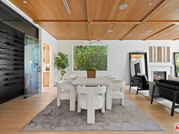 15125 Valley Vista Boulevard, Sherman Oaks CA 91403