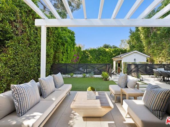 15125 Valley Vista Boulevard, Sherman Oaks CA 91403