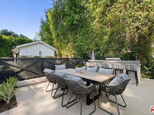 15125 Valley Vista Boulevard, Sherman Oaks CA 91403