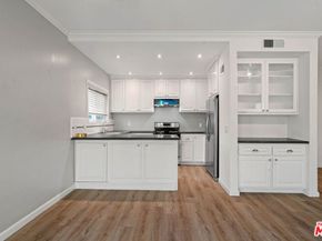 11938 Courtleigh Drive 3, Los Angeles CA 90066