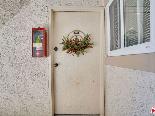 28915 Thousand Oaks Boulevard 186, Agoura Hills CA 91301