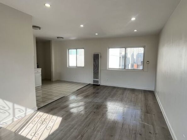 1132 S Oxford Avenue, Los Angeles CA 90006