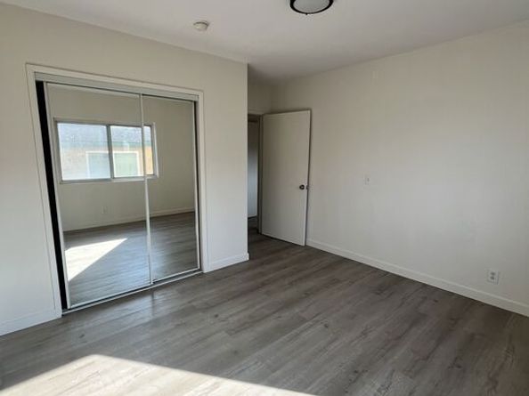 1132 S Oxford Avenue, Los Angeles CA 90006