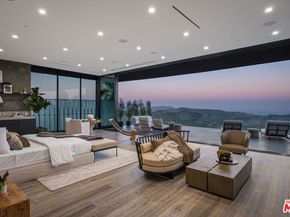 2304 Donella Circle, Los Angeles CA 90077