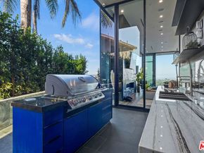 2304 Donella Circle, Los Angeles CA 90077