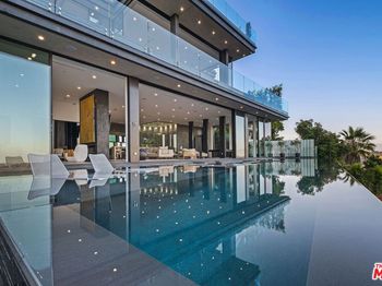 2304 Donella Circle