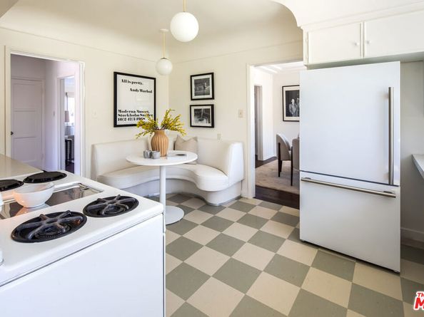 3987 Roxton Avenue, Los Angeles CA 90008